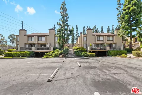 849 E Victoria St #604, Carson, CA 90746