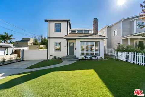 1048 23rd St, Santa Monica, CA 90403