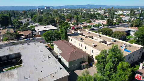 14217 Vanowen St, Los Angeles, CA 91405 photo 3