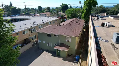 14217 Vanowen St, Los Angeles, CA 91405 photo 5