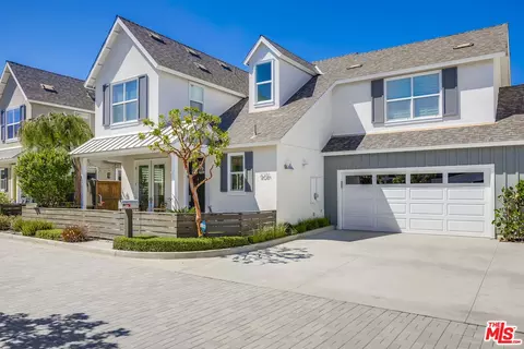 2081 Thurin St, Costa Mesa, CA 92627