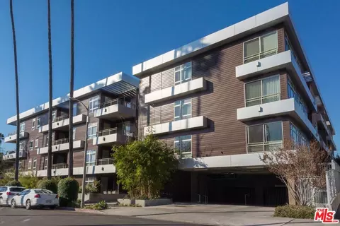 6001 Carlton Way #208, Los Angeles, CA 90028