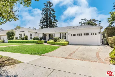 857 Toyopa Dr, Pacific Palisades, CA 90272