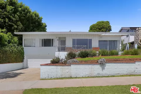 15975 Asilomar Blvd, Pacific Palisades, CA 90272