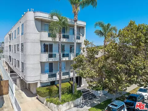 8349 Blackburn Ave #201, Los Angeles, CA 90048