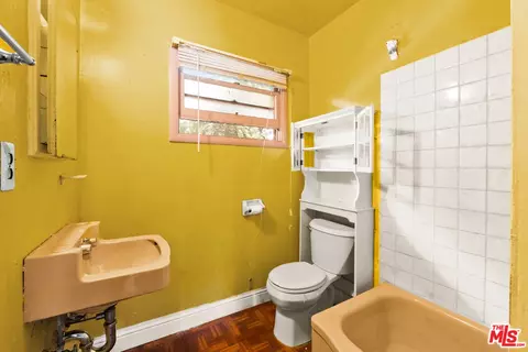 2451 Byron St, Berkeley, CA 94702 photo 9