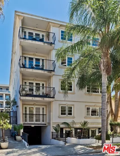 11842 Darlington Ave #101, Los Angeles, CA 90049