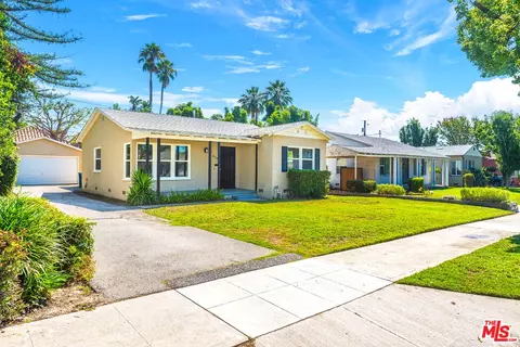 808 N Sparks St, Burbank, CA 91506