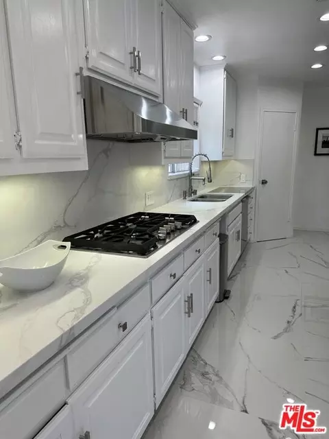 745 N Sierra Bonita Ave, Los Angeles, CA 90046