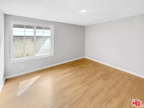 850 E Gladwick St, Carson, CA 90746 photo 5