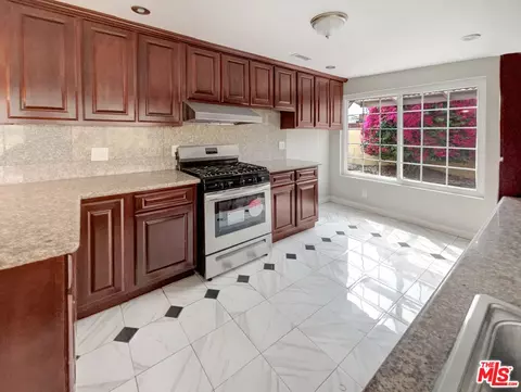 850 E Gladwick St, Carson, CA 90746 photo 15