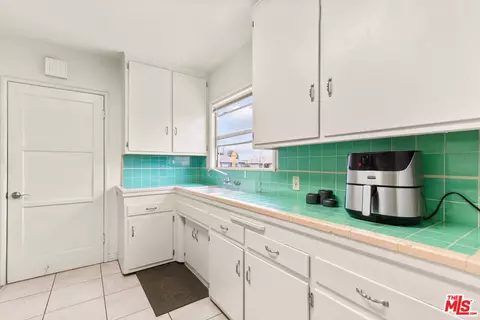 1808 W Poplar St, Compton, CA 90220 photo 13