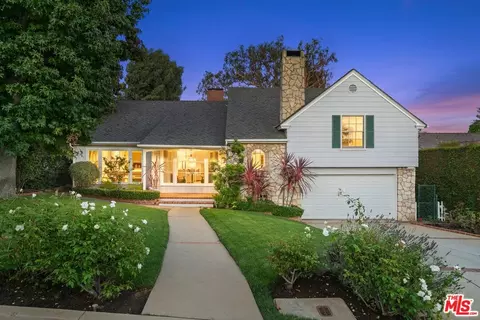 308 Oceano Dr, Los Angeles, CA 90049