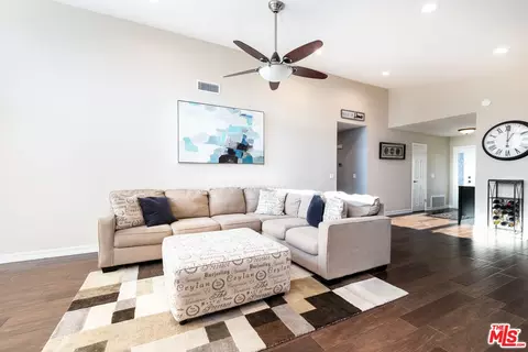 2663 Lemon Dr, Simi Valley, CA 93063 photo 3