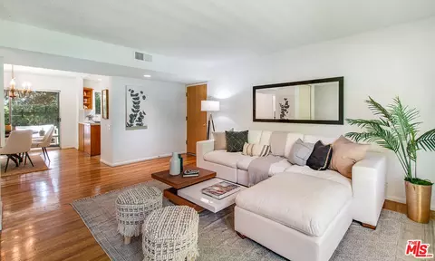 3200 S Sepulveda Blvd #J25, Los Angeles, CA 90034