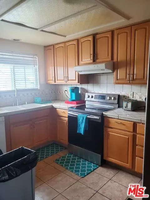 941 Elm Ave #7, Long Beach, CA 90813 photo 11