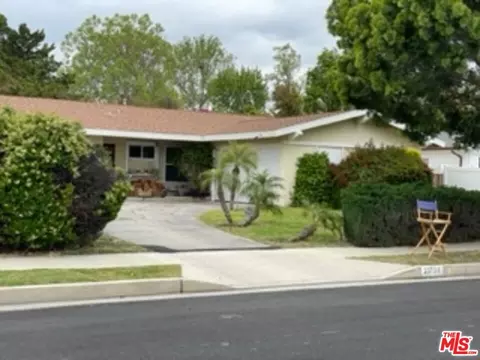 23751 Kittridge St, West Hills, CA 91307