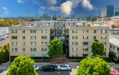 9950 Durant Dr #103, Beverly Hills, CA 90212
