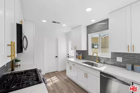 514 E 238th Pl, Carson, CA 90745 photo 6