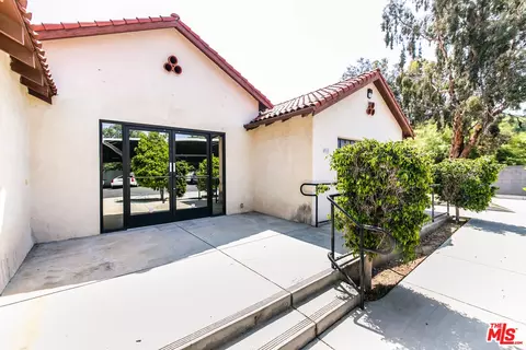 4930 Arlington Ave, Riverside, CA 92504 photo 8