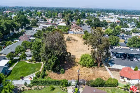 4930 Arlington Ave, Riverside, CA 92504 photo 25