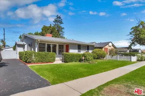 5760 Bucknell Ave, North Hollywood, CA 91607