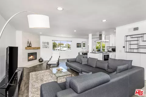 11337 Nebraska Ave #301, Los Angeles, CA 90025