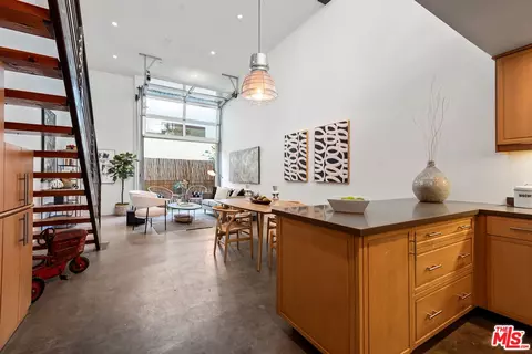3638 Hughes Ave #2, Los Angeles, CA 90034