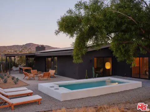 7341 La Vina Trl, Yucca Valley, CA 92284