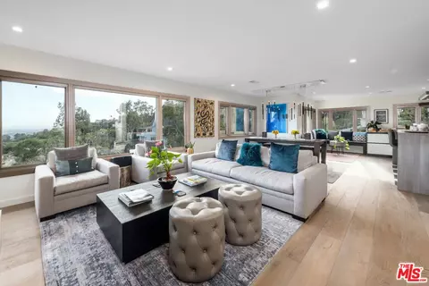 2955 Belden Dr, Los Angeles, CA 90068