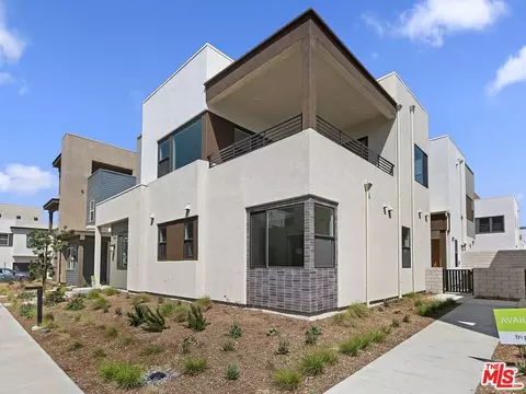 27461 Flycatcher Pl, Valencia, CA 91381