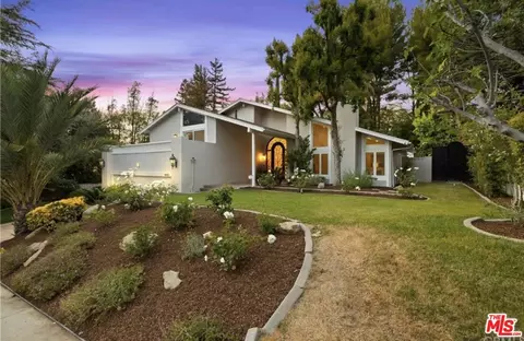 4610 Winnetka Ave, Woodland Hills, CA 91364