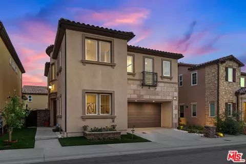 20824 Pine Cone Cir, Porter Ranch, CA 91326