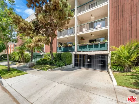 333 Burchett St #309, Glendale, CA 91203