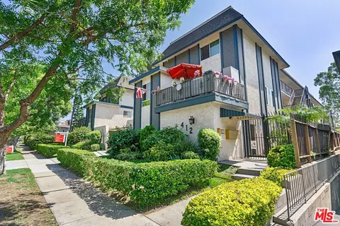 412 Burchett St #18, Glendale, CA 91203