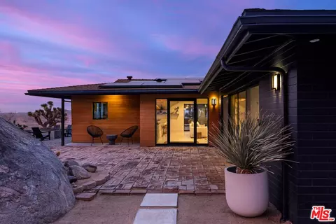 60875 Mountain View Trl, Joshua Tree, CA 92252 photo 2