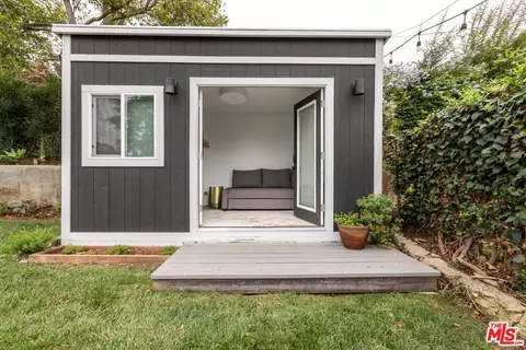 1218 Yale Dr, Glendale, CA 91205 photo 26
