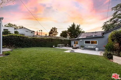1218 Yale Dr, Glendale, CA 91205 photo 21