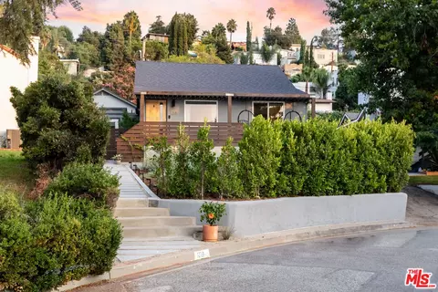 1218 Yale Dr, Glendale, CA 91205