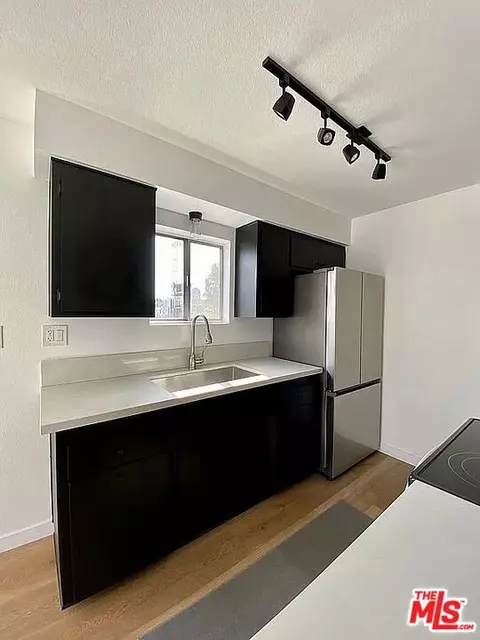 350 Cedar Ave #409, Long Beach, CA 90802 photo 10