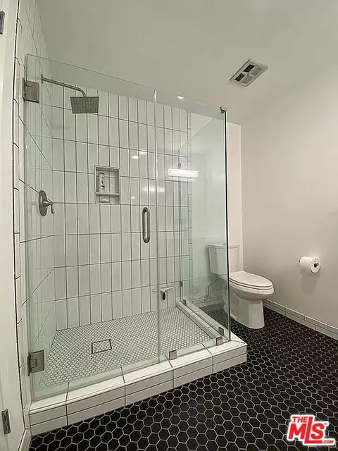 350 Cedar Ave #409, Long Beach, CA 90802 photo 30