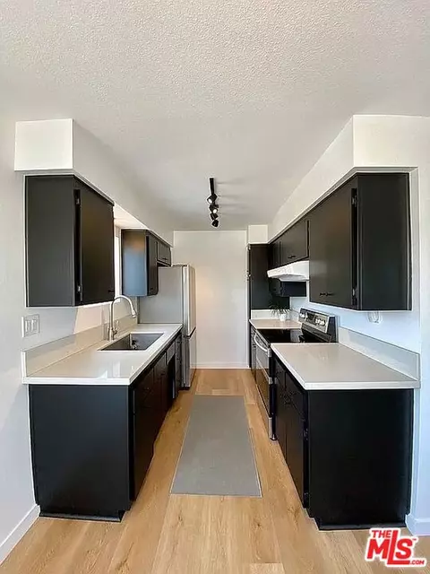 350 Cedar Ave #409, Long Beach, CA 90802 photo 9