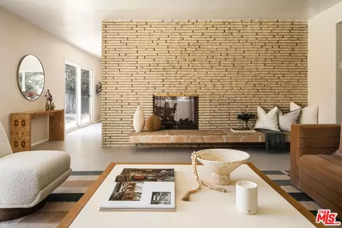 478 Devonwood Rd, Altadena, CA 91001