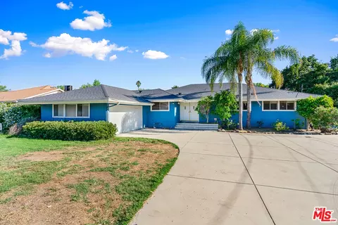 20830 Parthenia St, Canoga Park, CA 91306