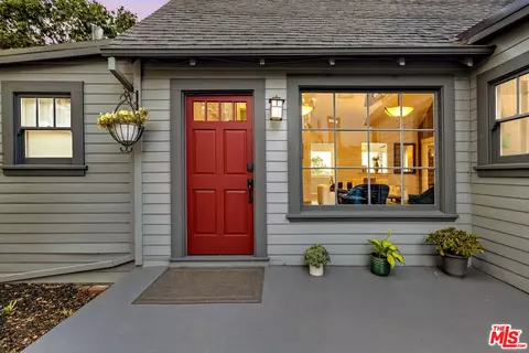 2433 Coronet Blvd, Belmont, CA 94002