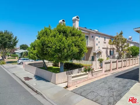 15616 Freeman Ave #A, Lawndale, CA 90260
