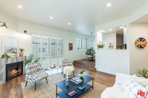 11949 Goshen Ave #301, Los Angeles, CA 90049