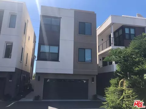1024 Harbor Blvd, Oxnard, CA 93035