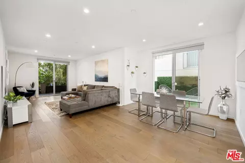 11764 Idaho Ave #102, Los Angeles, CA 90025
