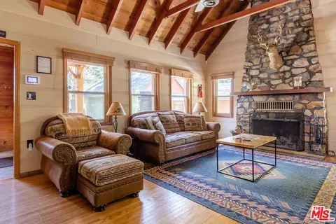 1027 Mile High Rd, Twin Peaks, CA 92391 photo 11